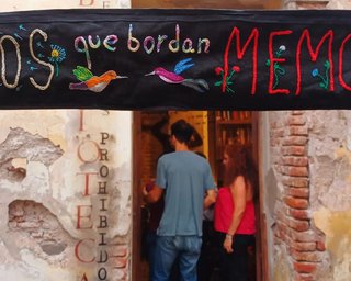Manos que bordan memoria, muestra de textiles bordados del colectivo Bordando Luchas