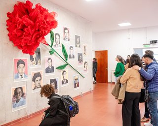 Restitución de legajos a estudiantes y graduados/as de Ciencias Económicas desaparecidos/das