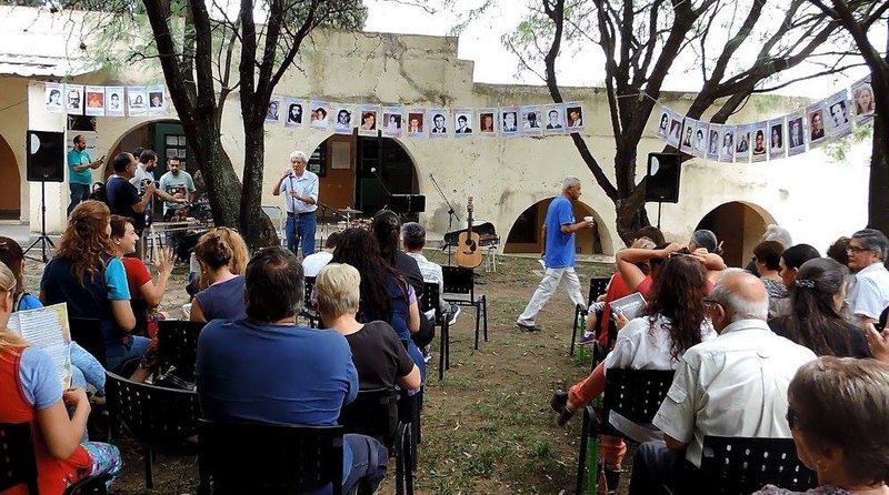 Mural Colectivo en Homenaje 30 Mil