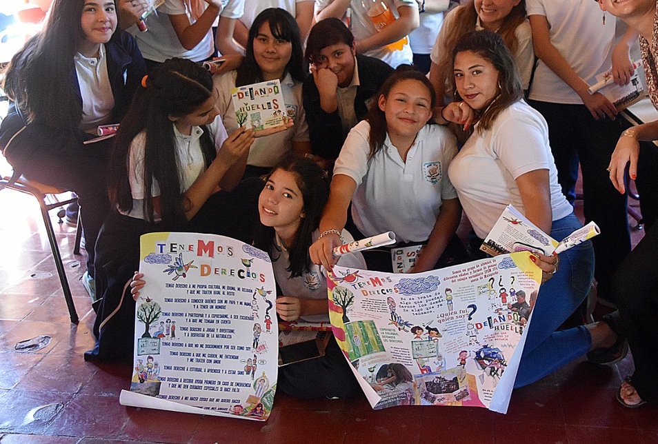 “Dejando Huellas"