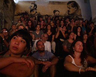 Crónicas Escénicas de Espectadores Militantes