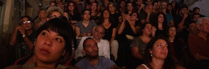 Crónicas Escénicas de Espectadores Militantes